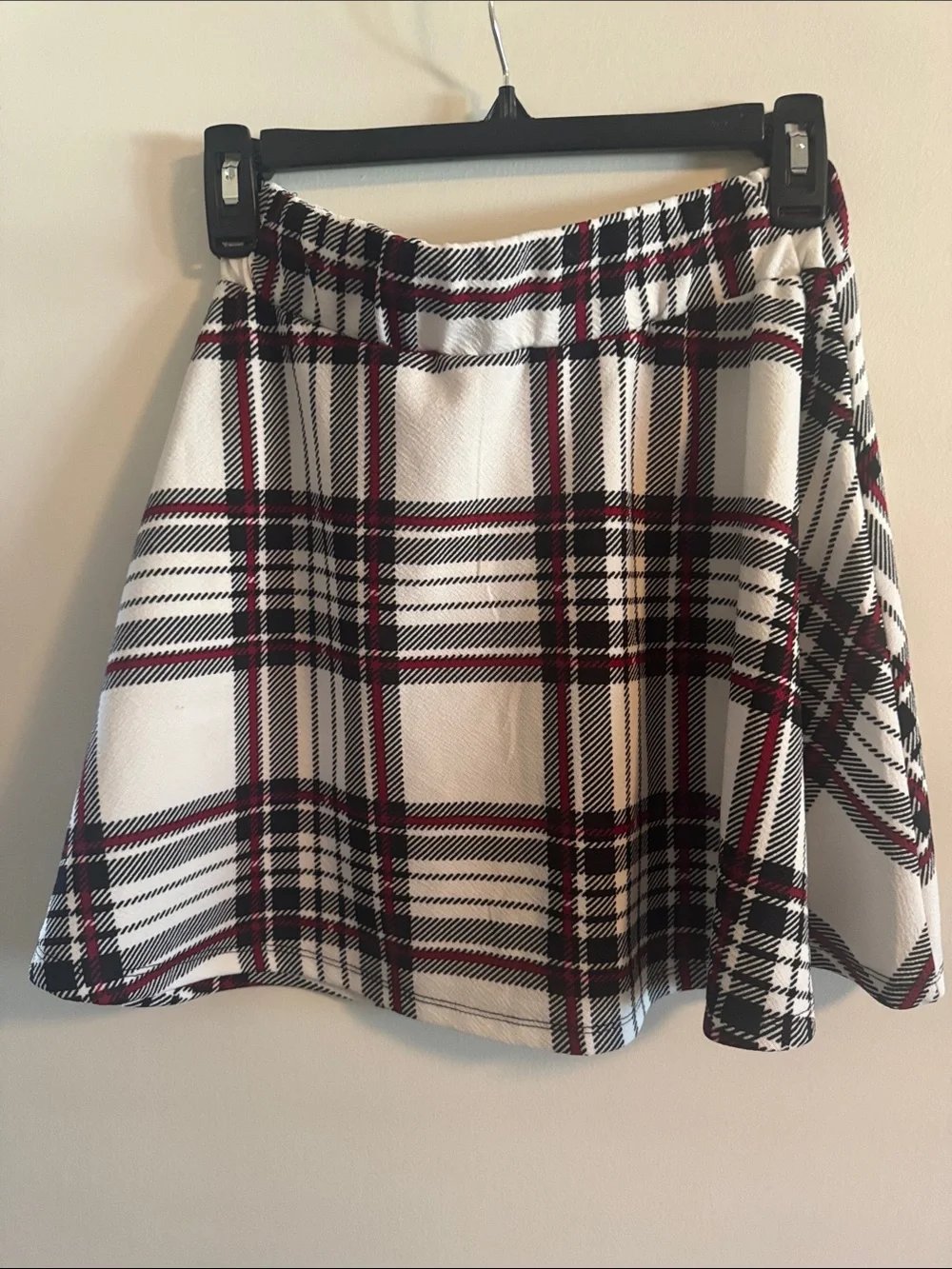 SHEIN Ivory Plaid Skater Skirt with Black & Red Checks